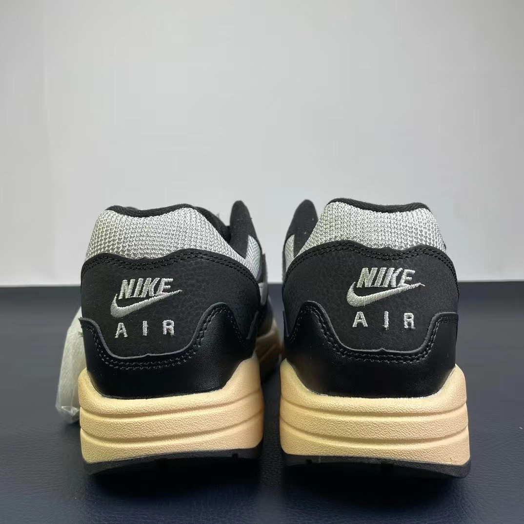 Nike Air Max+P*atta ）