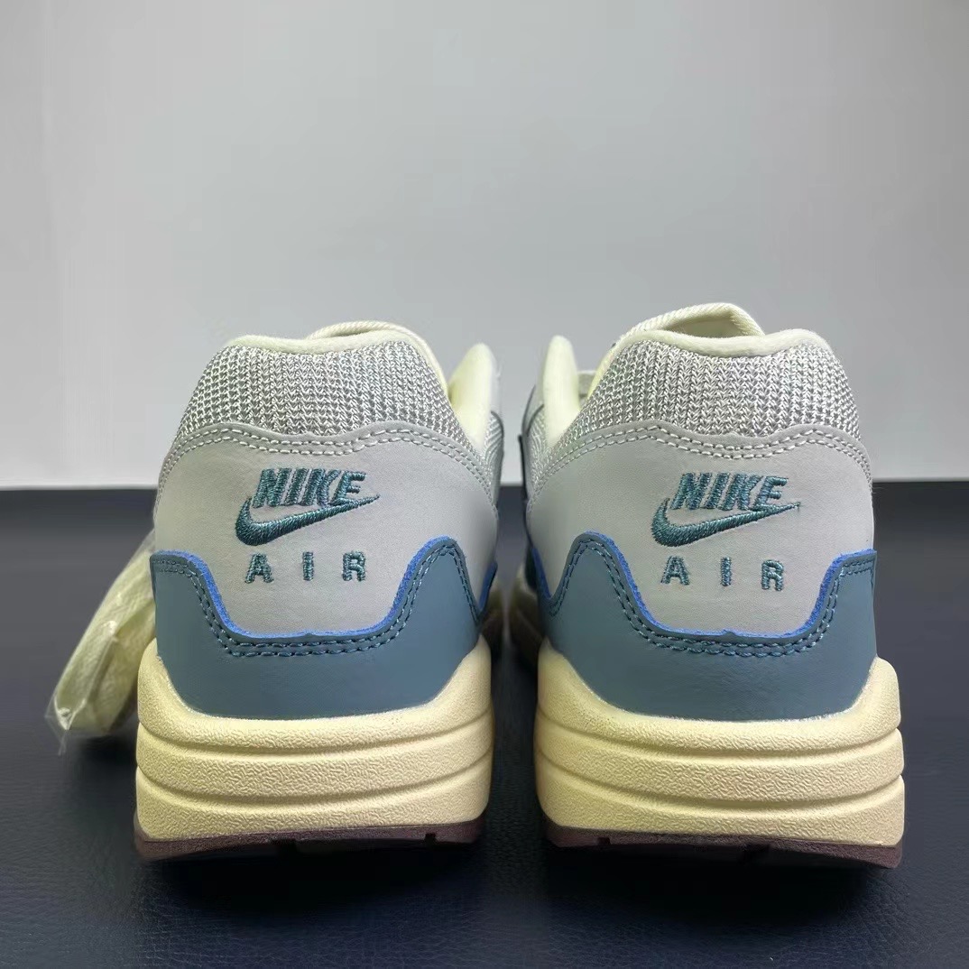 Nike Air Max+P*atta ）