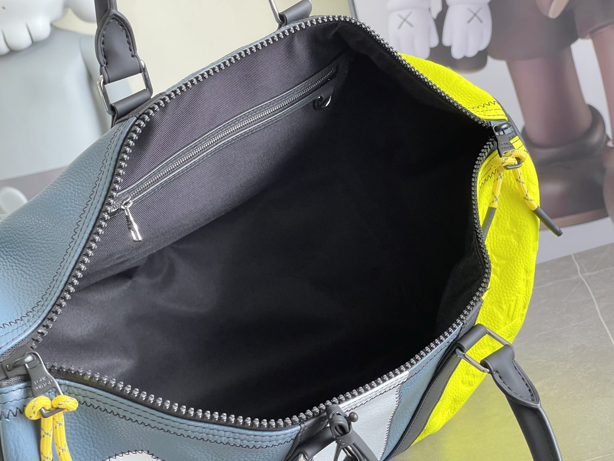 L*ouis V*uitton Top Bag