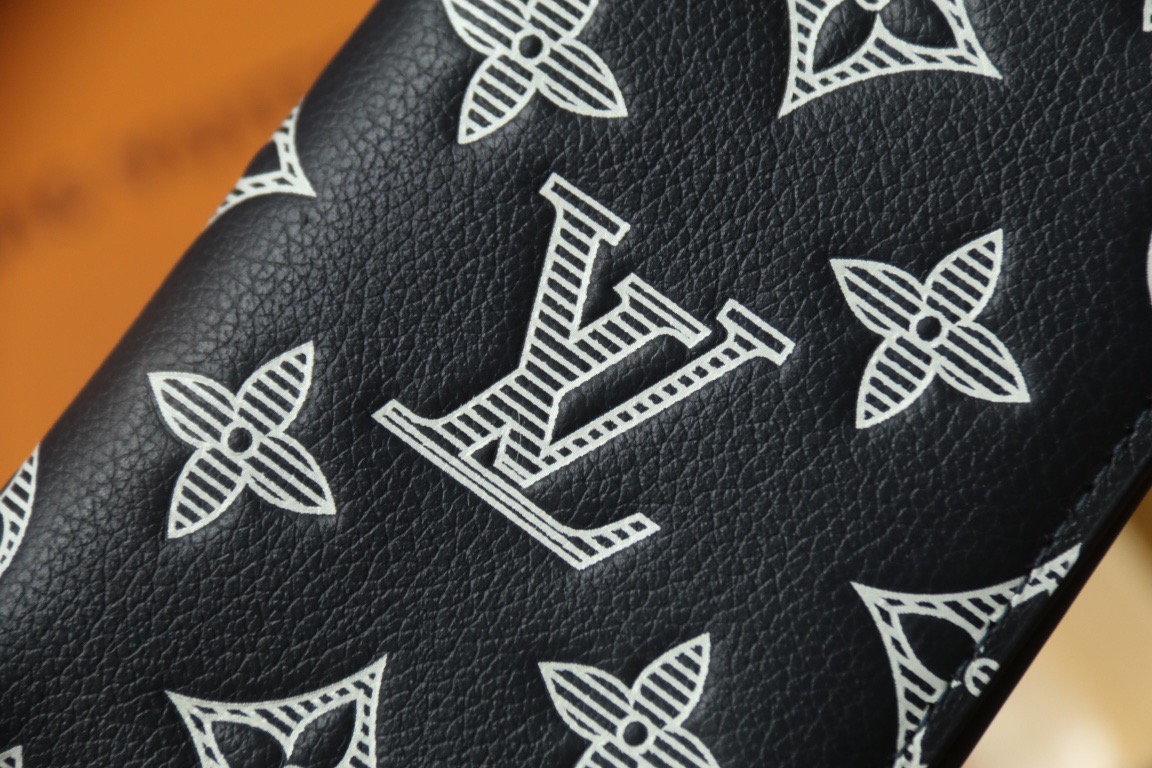 L*ouis V*uitton Top Bag