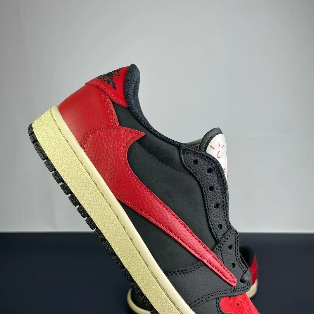 Air Jordan 1 Low AJ1