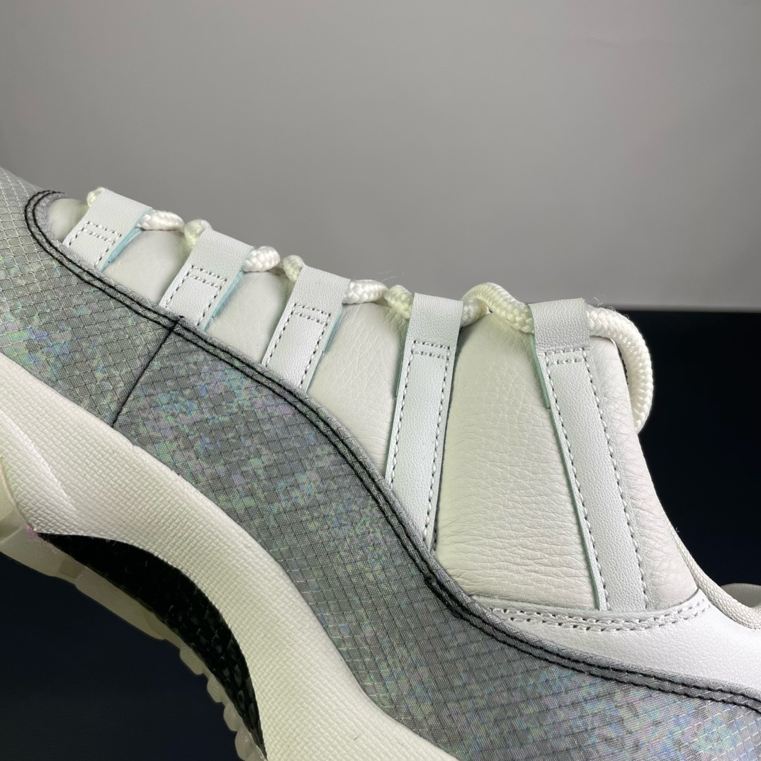 NIKE Air Jordan 11（）