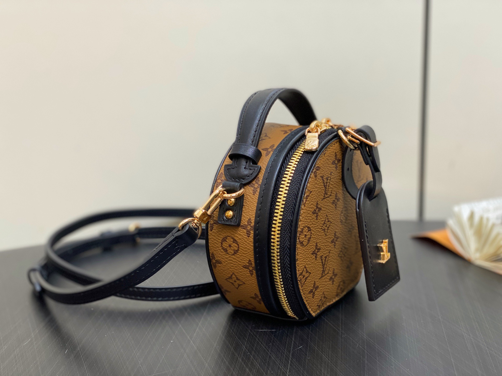 L*ouis V*uitton Top Bag