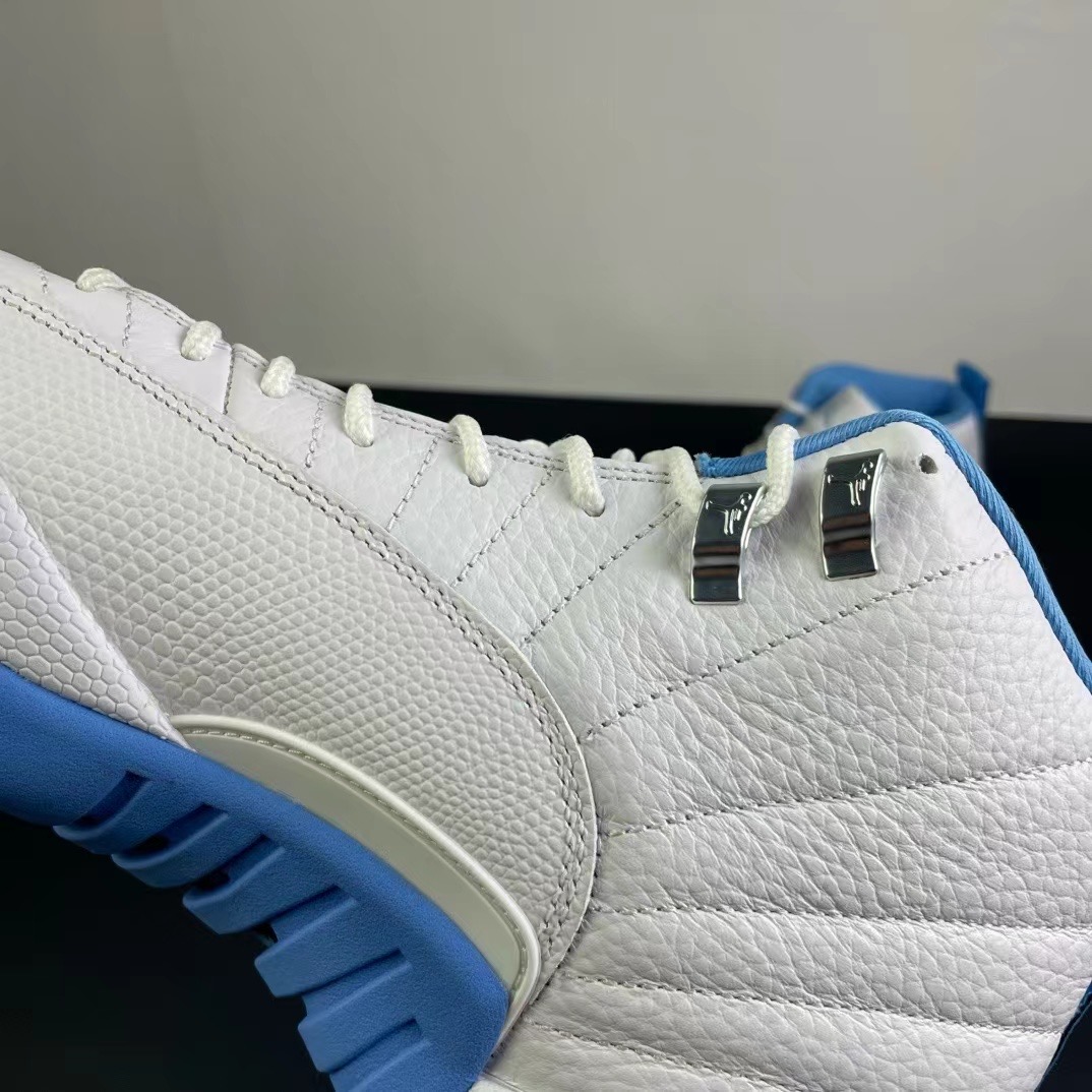 Air Jordan 12