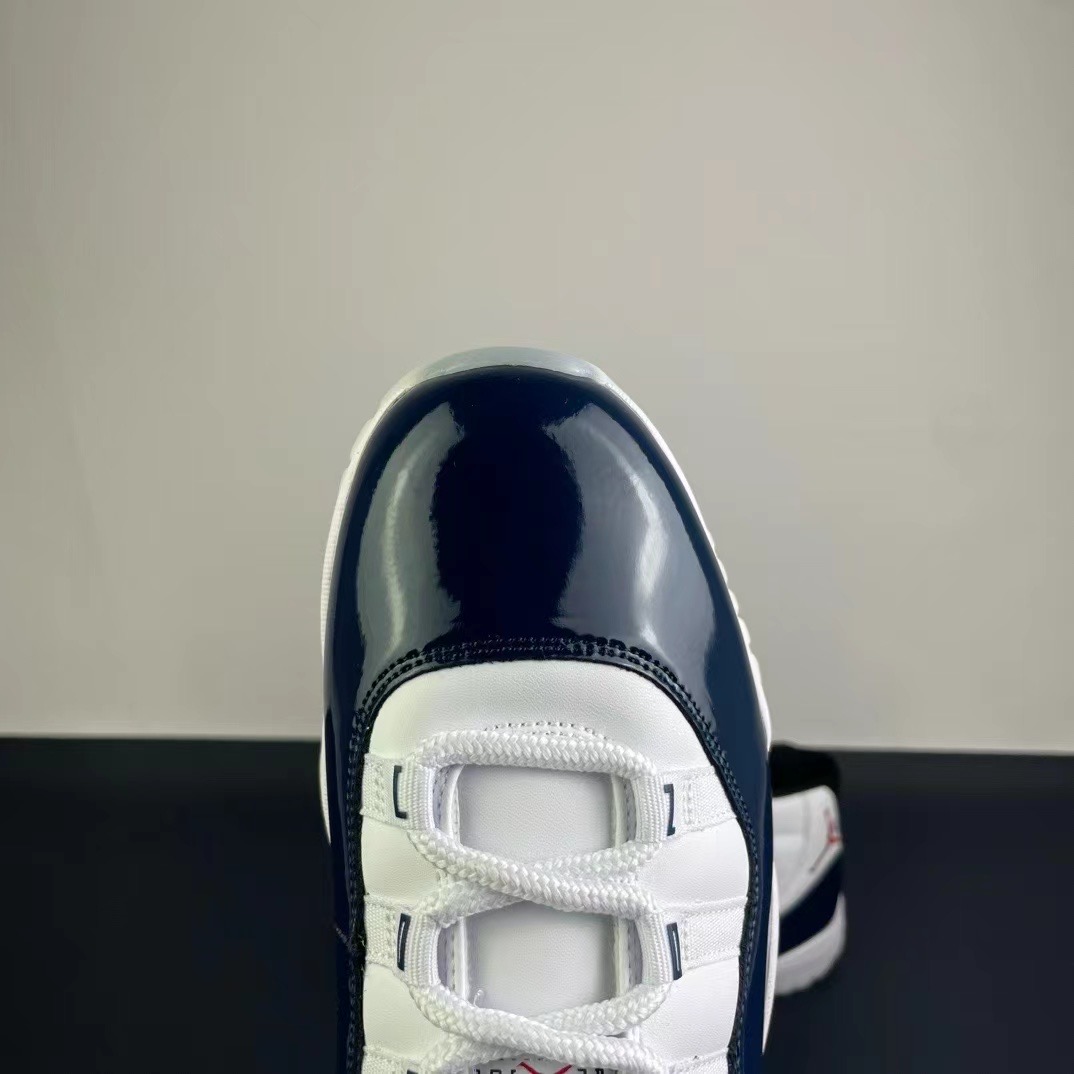 NIKE Air Jordan 11()