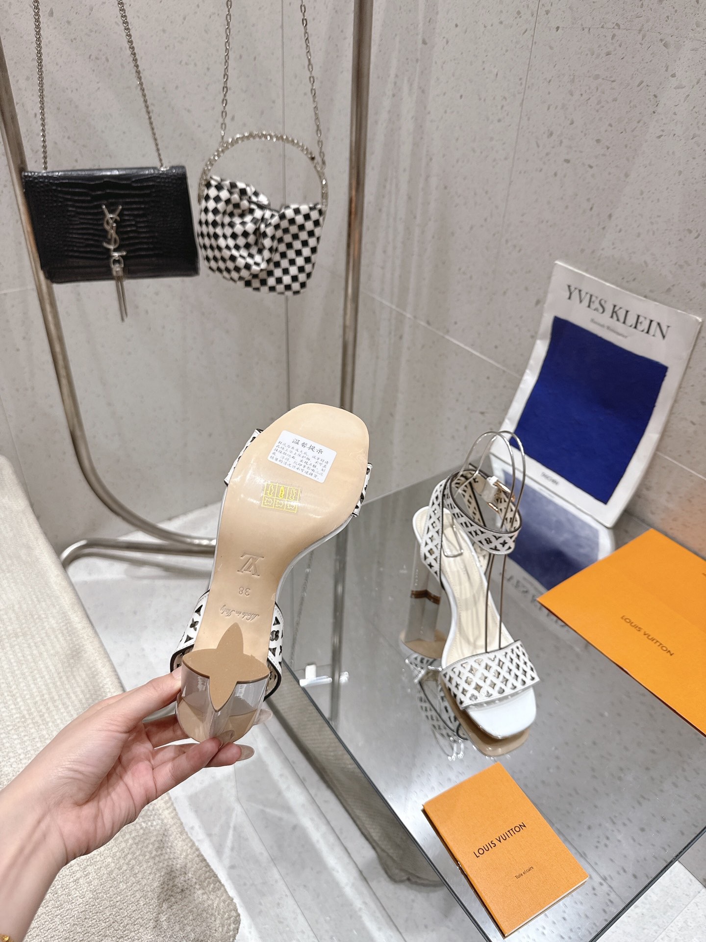 Women L*ouis V*uitton Top Sandals