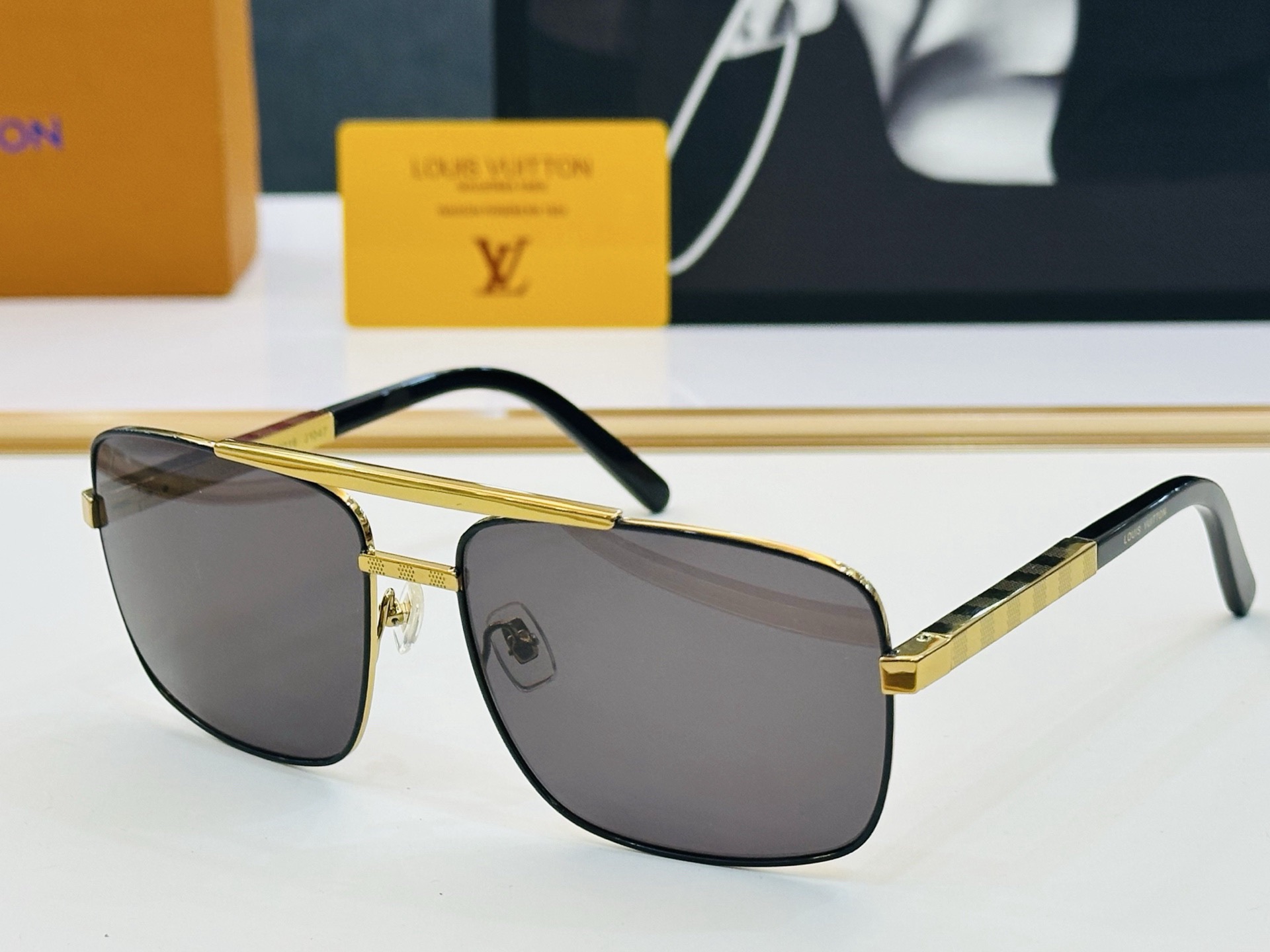 Top Quality L*ouis V*uitton Glasses