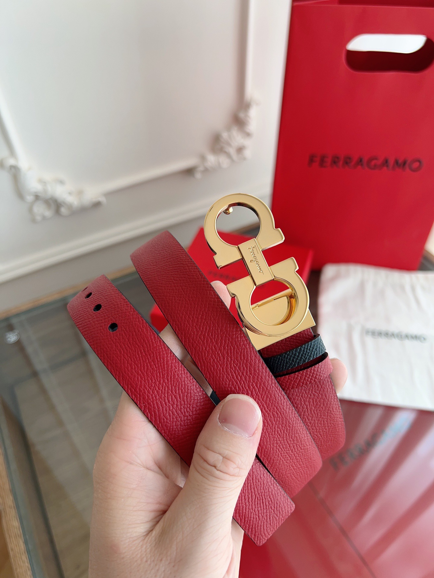 F*erragamo Top Version