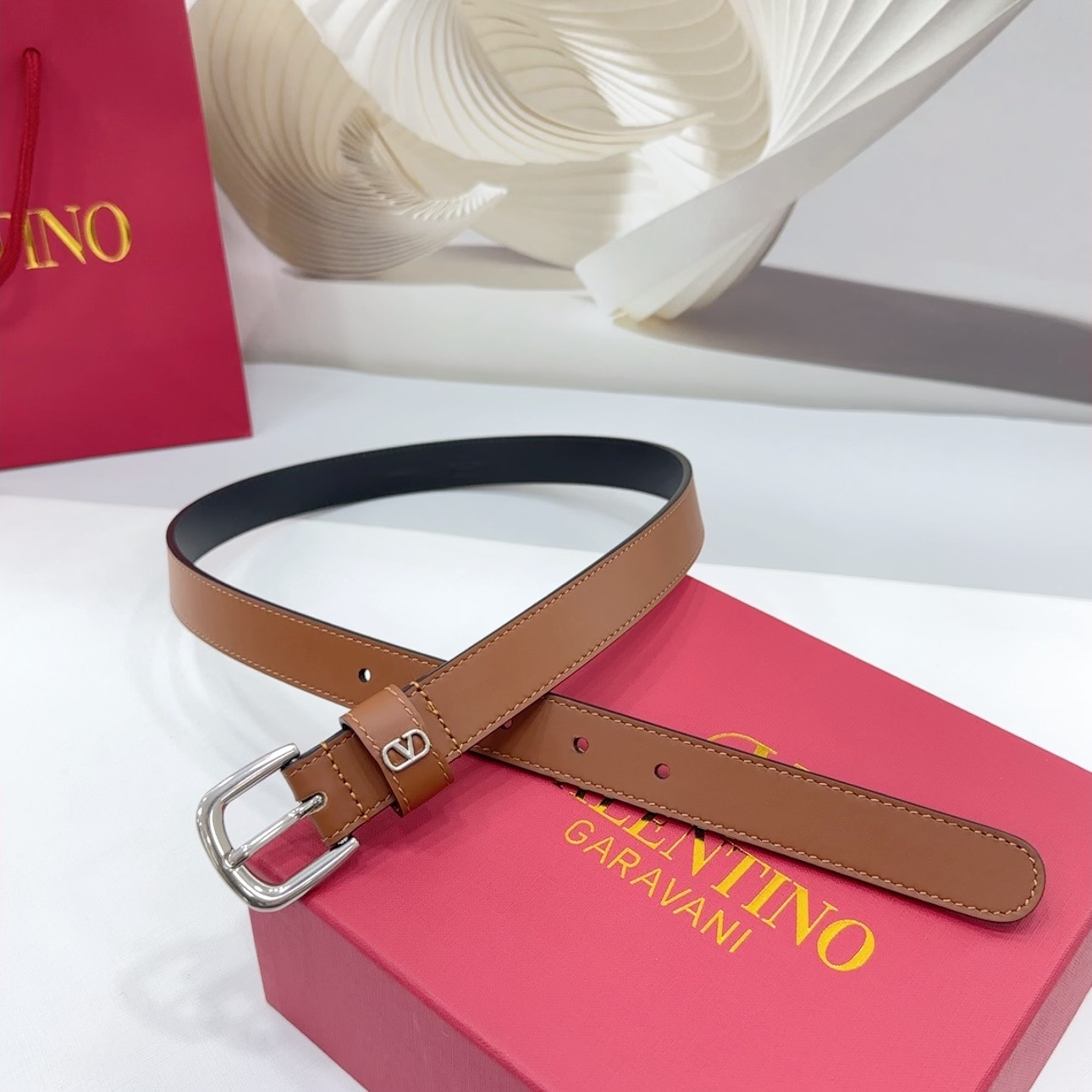 V*alentino Belts Top Quality