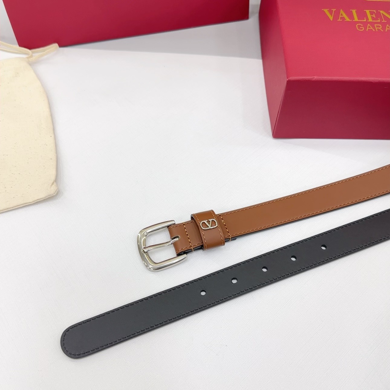 V*alentino Belts Top Quality