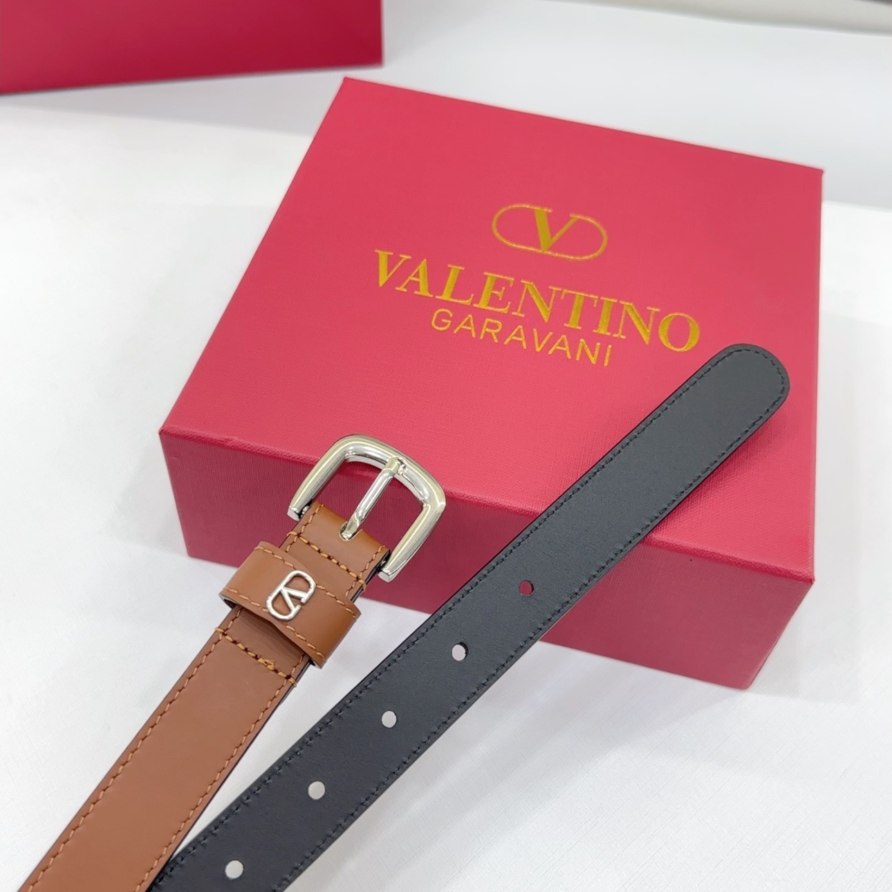 V*alentino Belts Top Quality