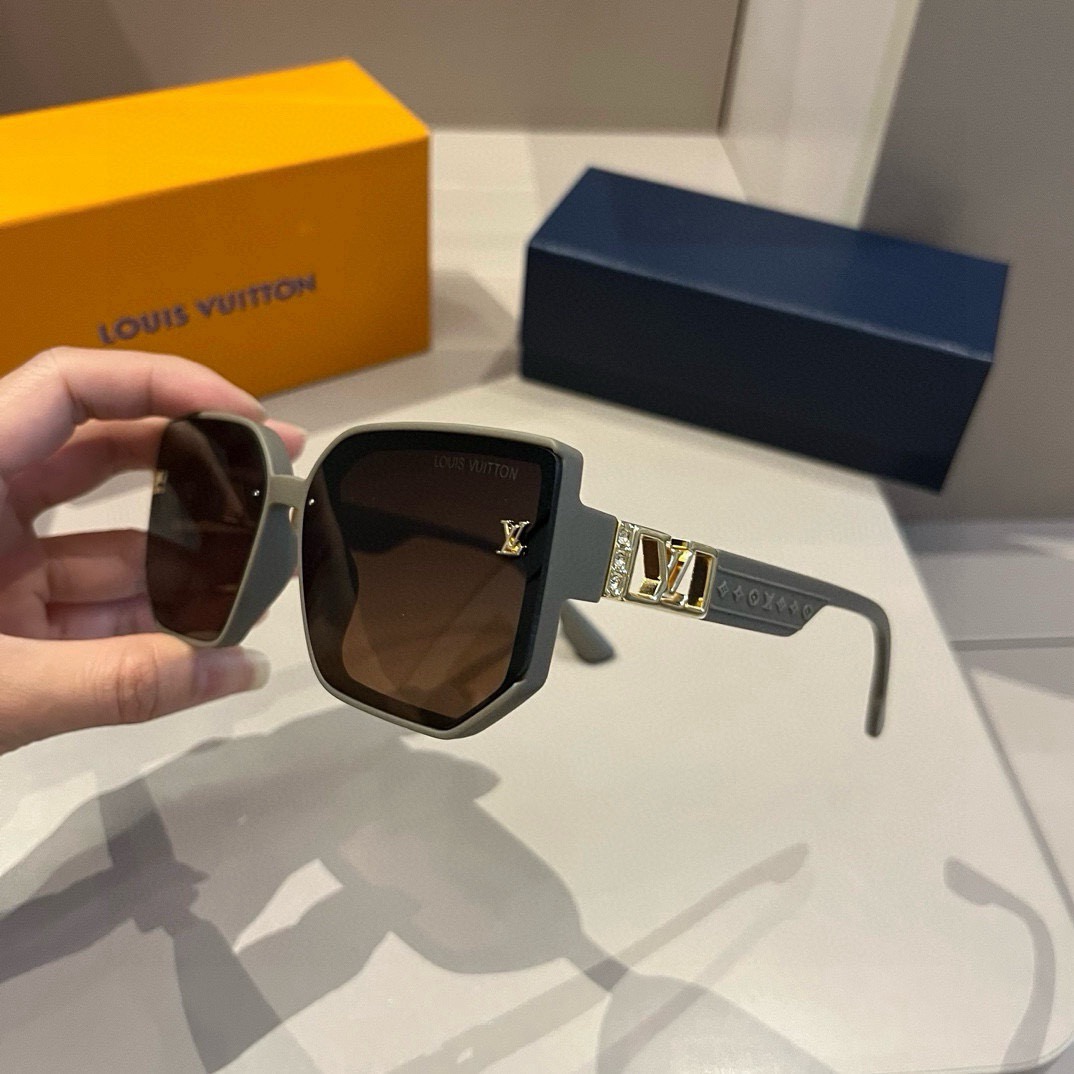 L*ouis V*uitton Glasses