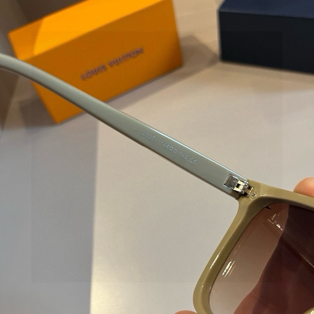 L*ouis V*uitton Glasses