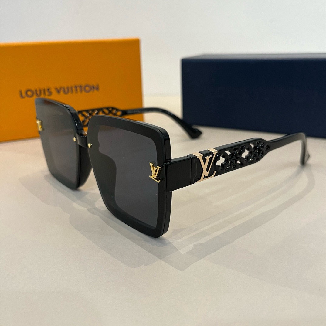 L*ouis V*uitton Glasses