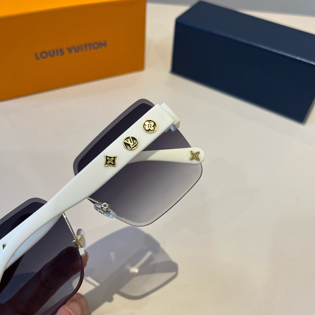 L*ouis V*uitton Glasses