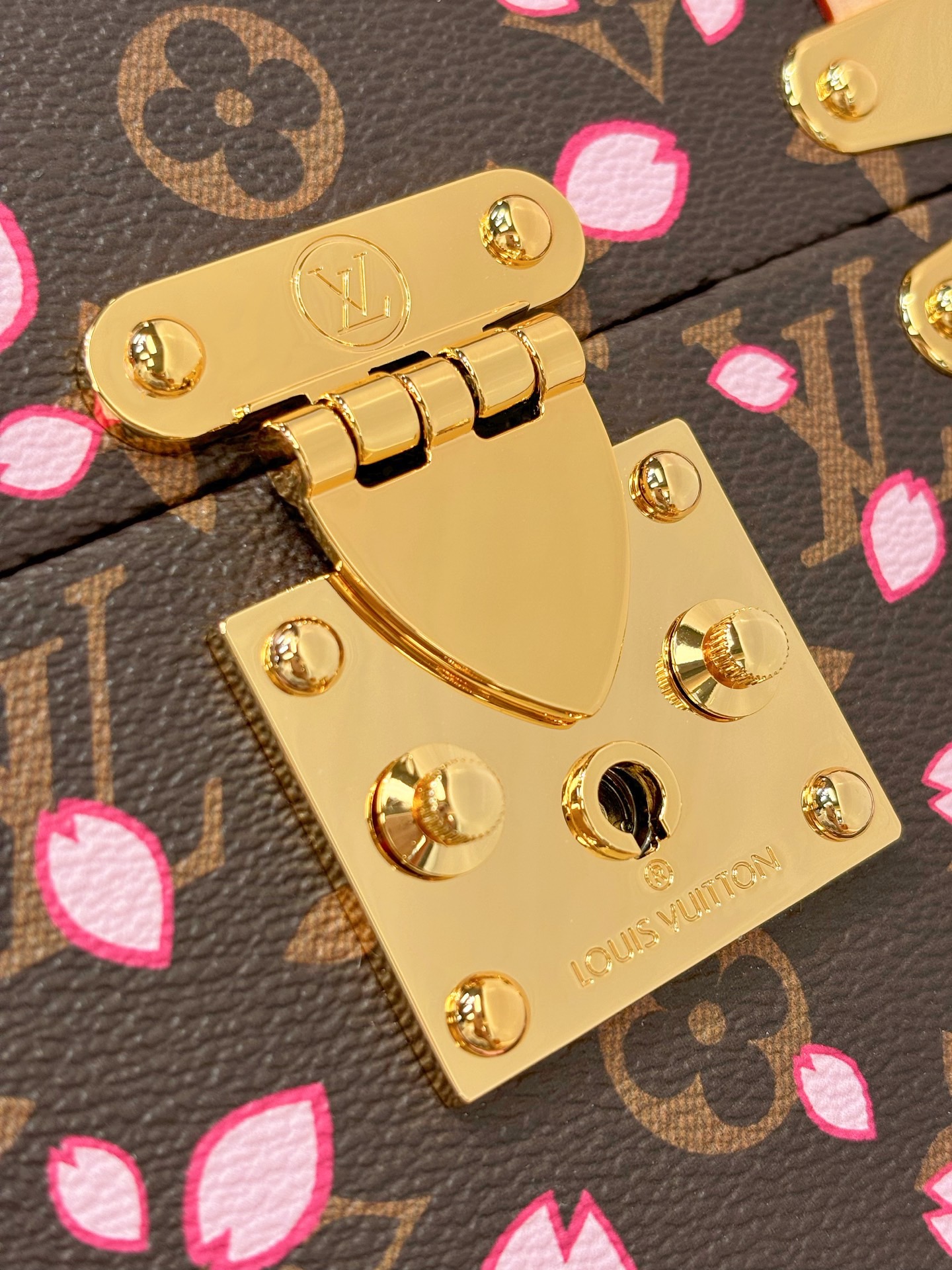 L*ouis V*uitton Top Bag