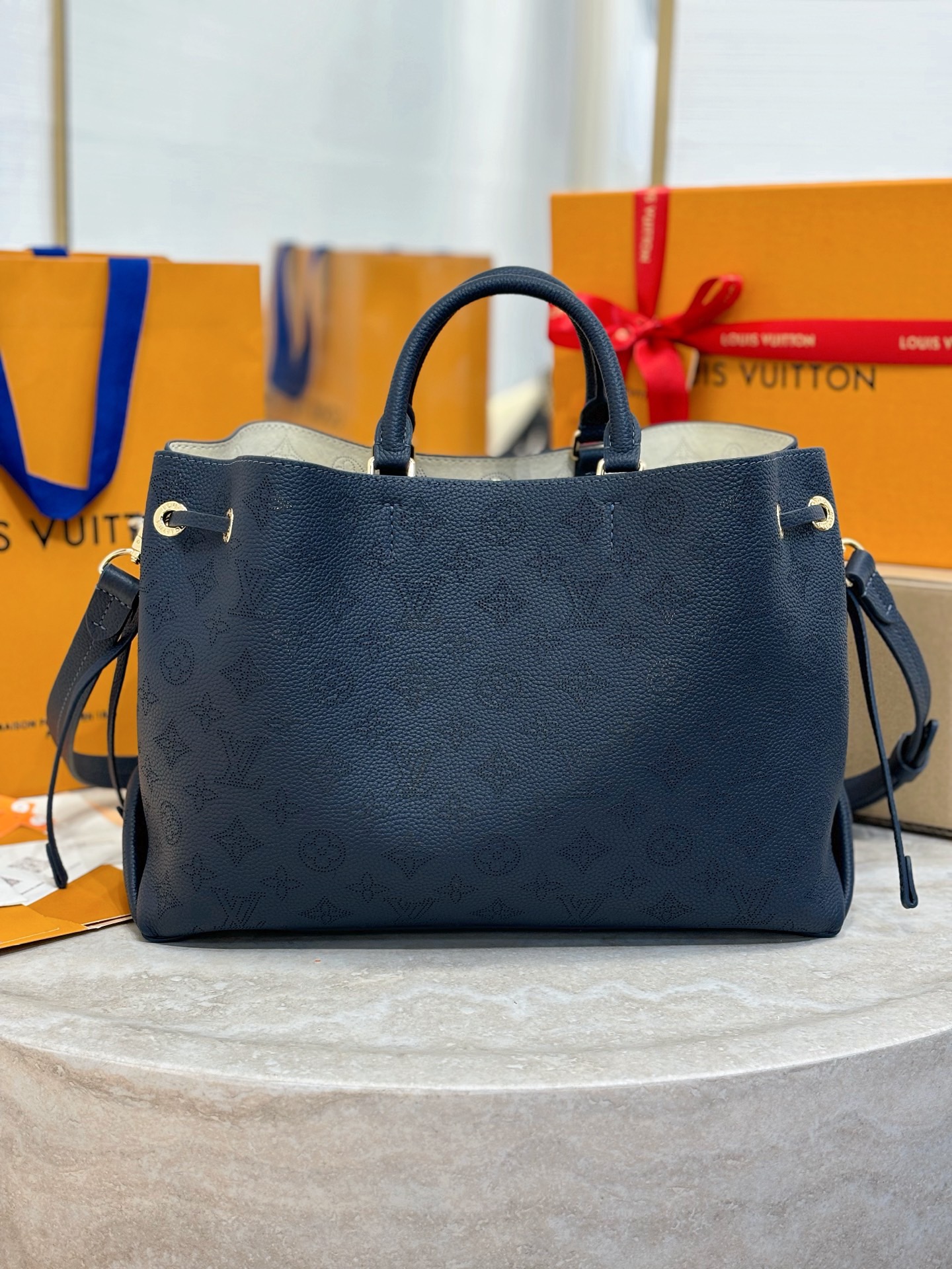 L*ouis V*uitton Top Bag