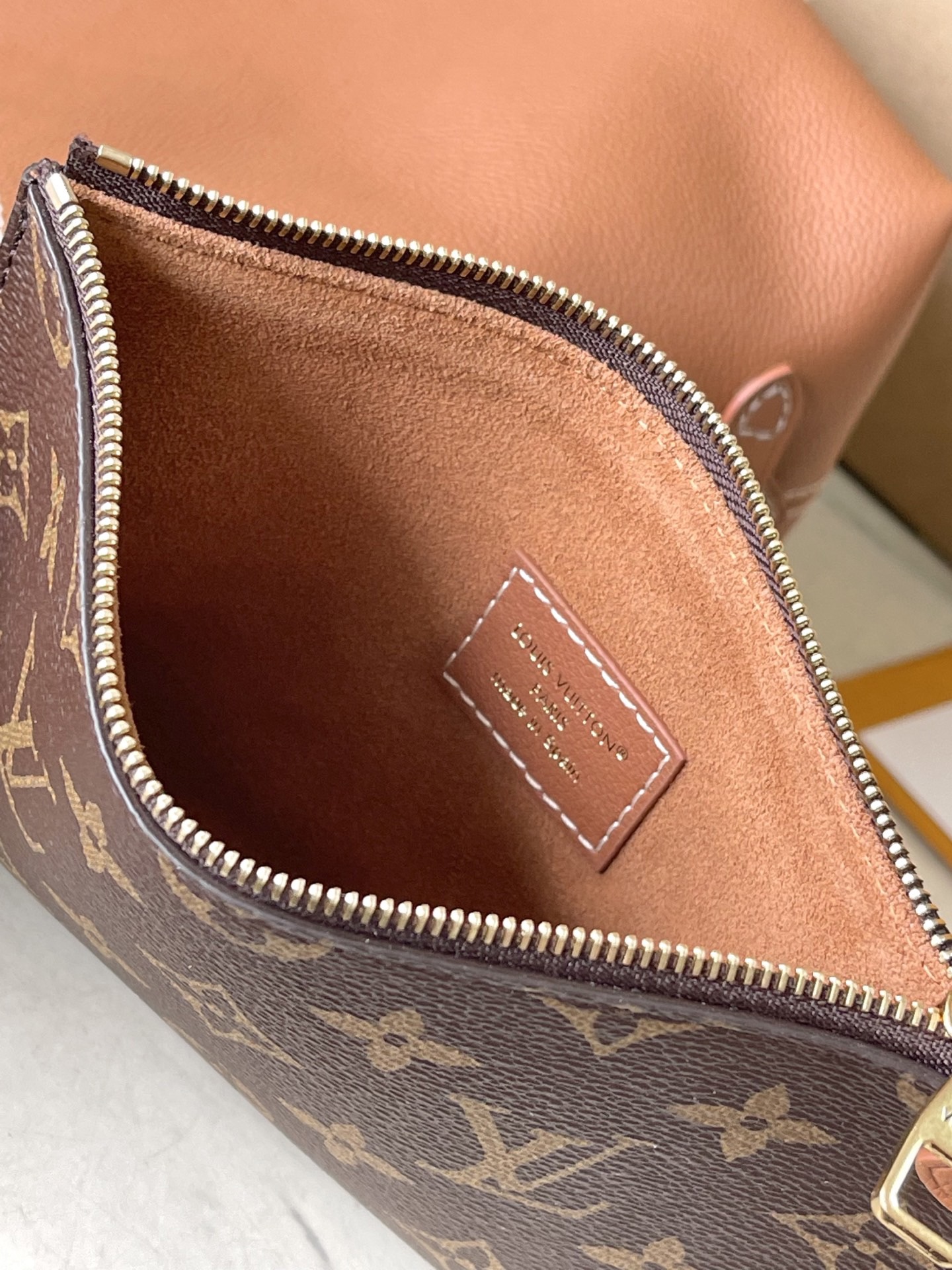 L*ouis V*uitton Top Bag