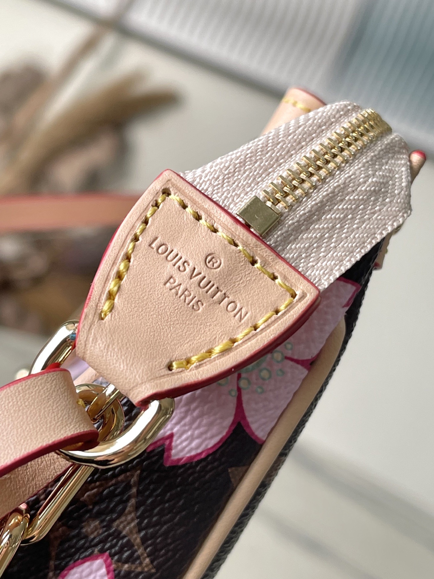 L*ouis V*uitton Top Bag