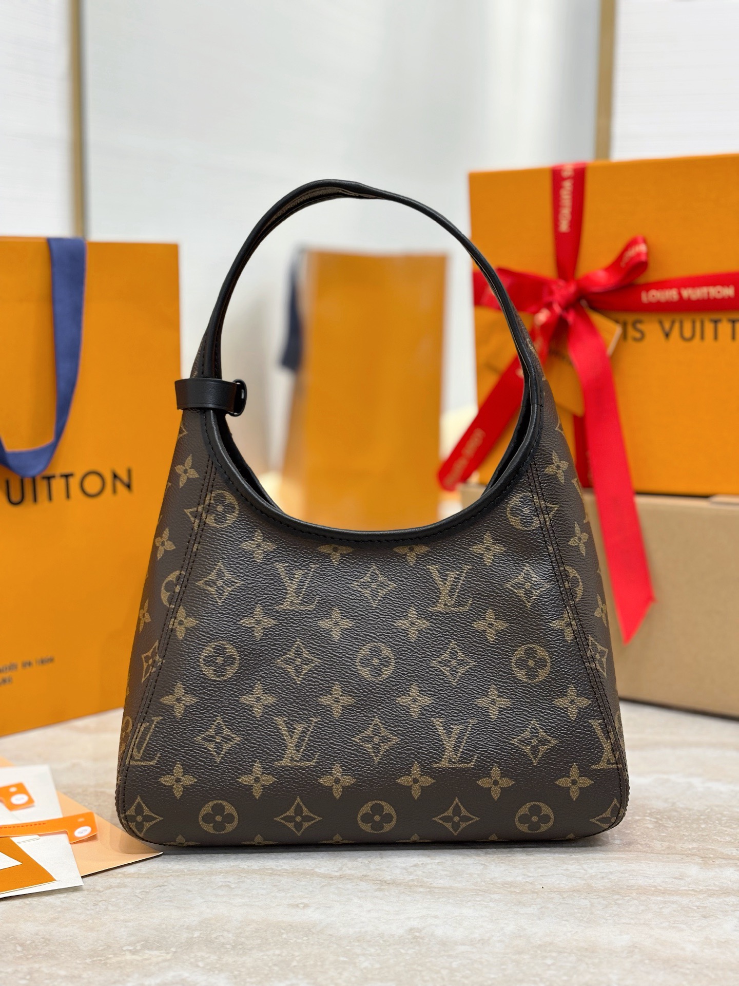 L*ouis V*uitton Top Bag