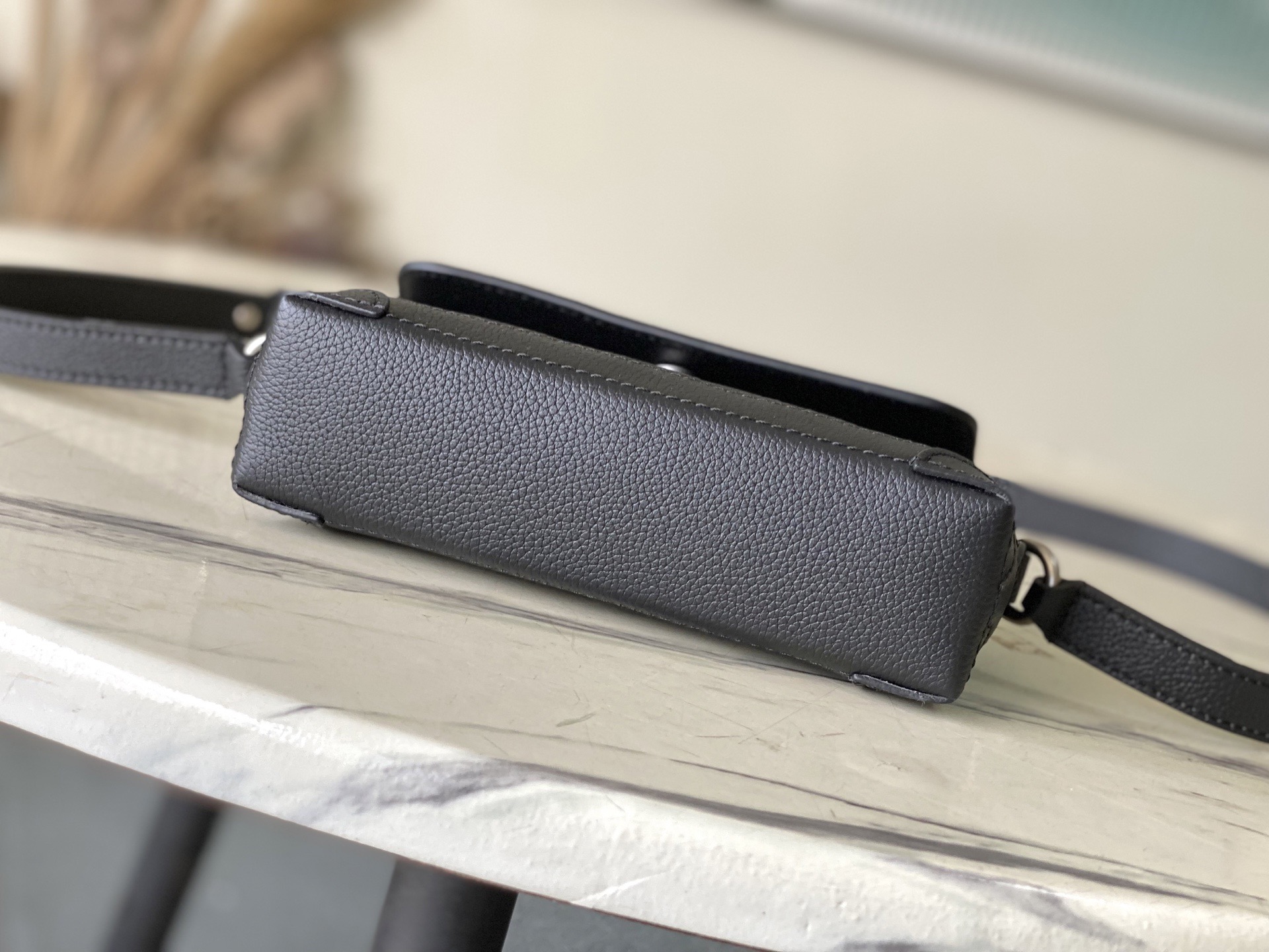 L*ouis V*uitton Top Bag