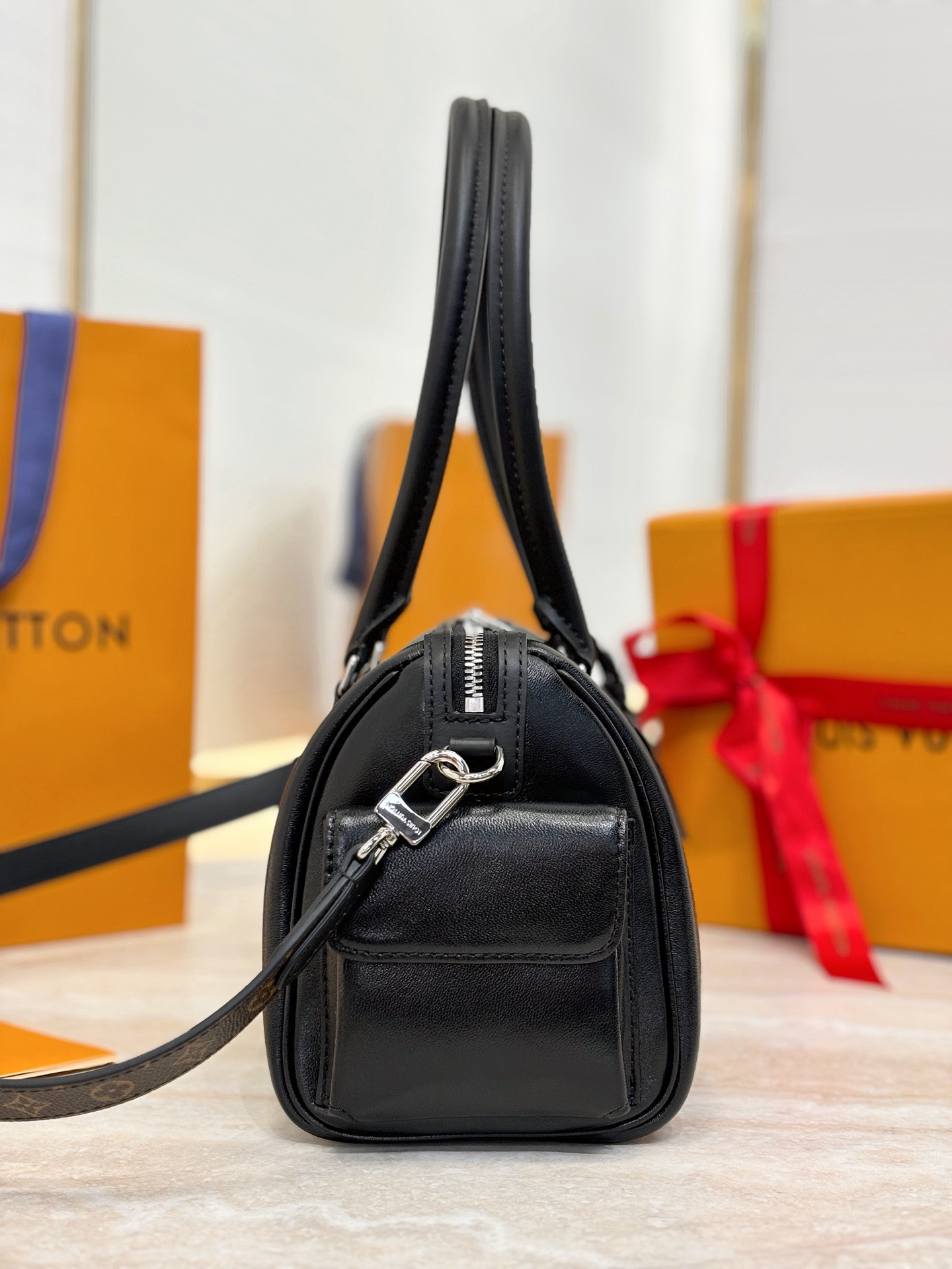 L*ouis V*uitton Top Bag