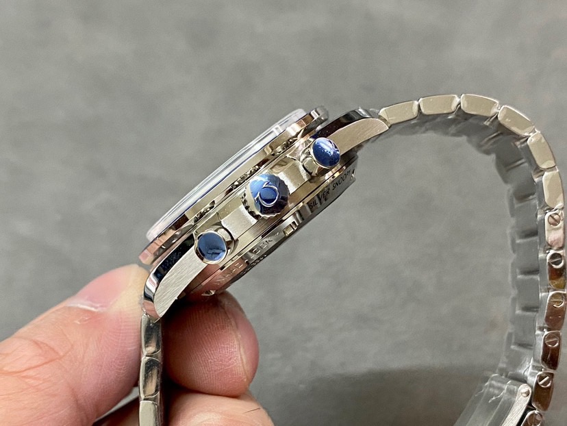 Top Quality 0*mega Watches