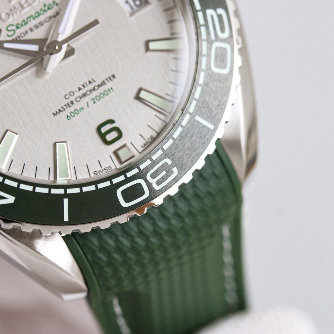 Top Quality 0*mega Watches