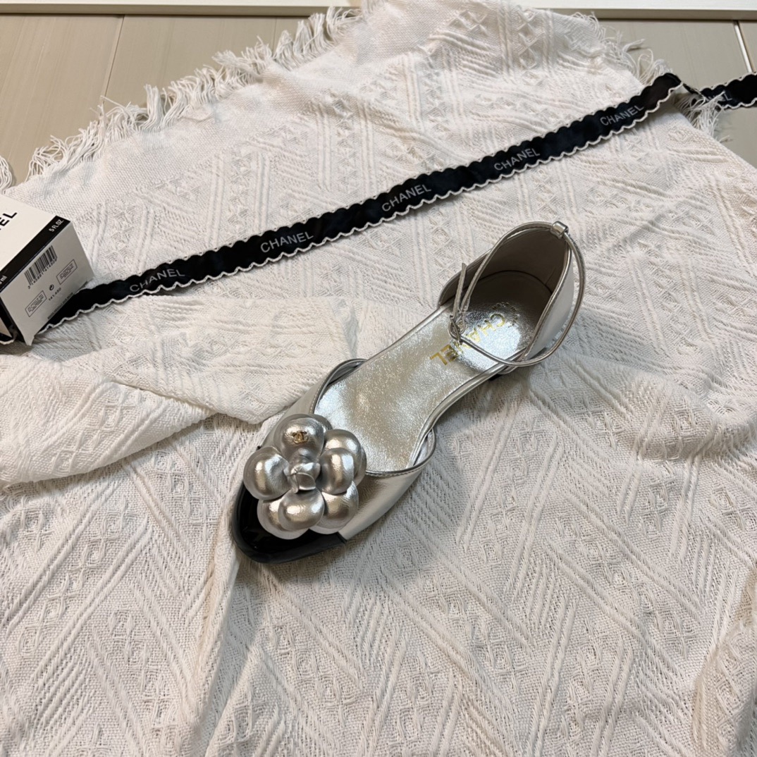 Women Top Quality C*hanel shoes