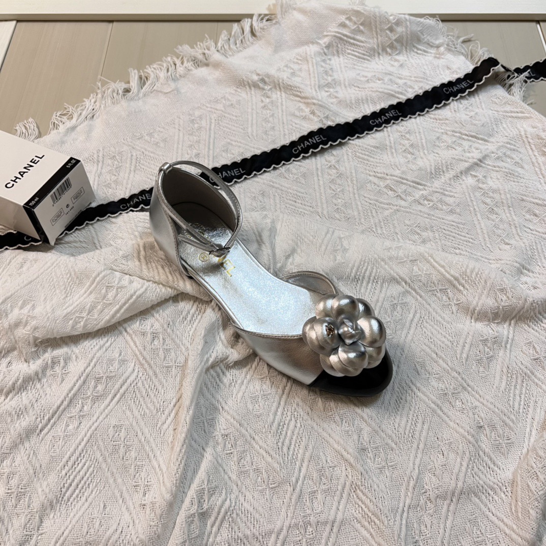 Women Top Quality C*hanel shoes