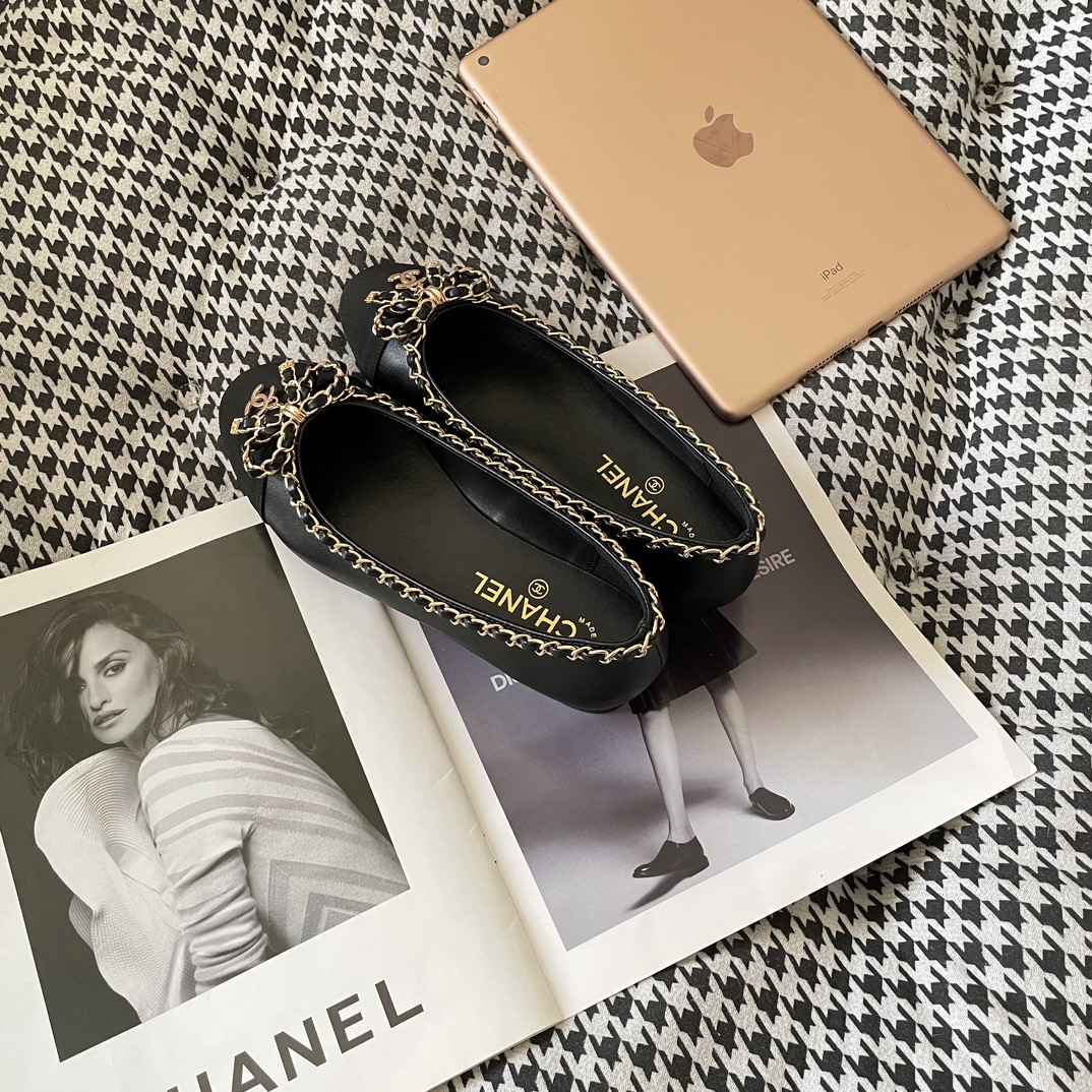 Women Top Quality C*hanel shoes