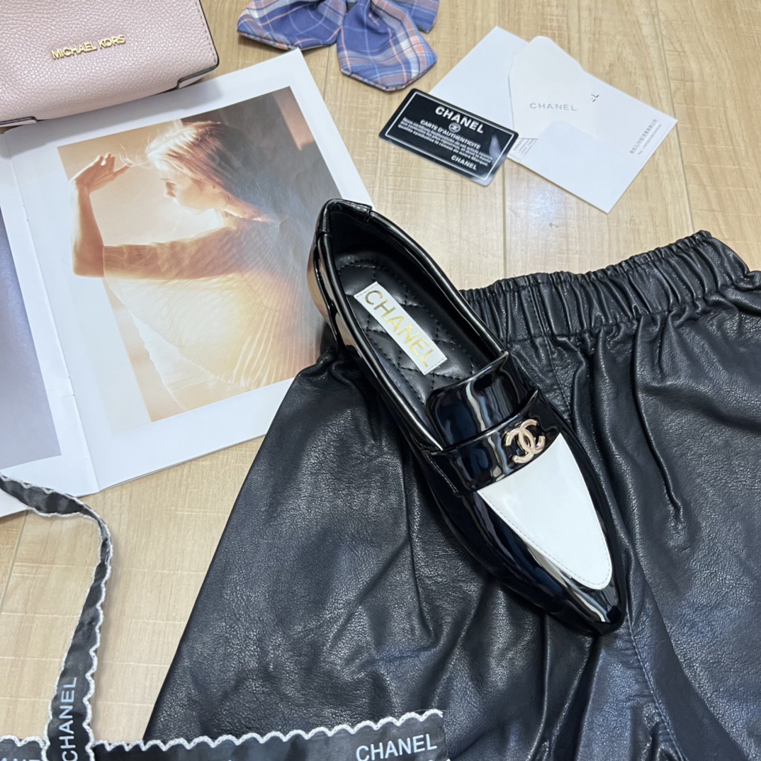 Women Top Quality C*hanel shoes