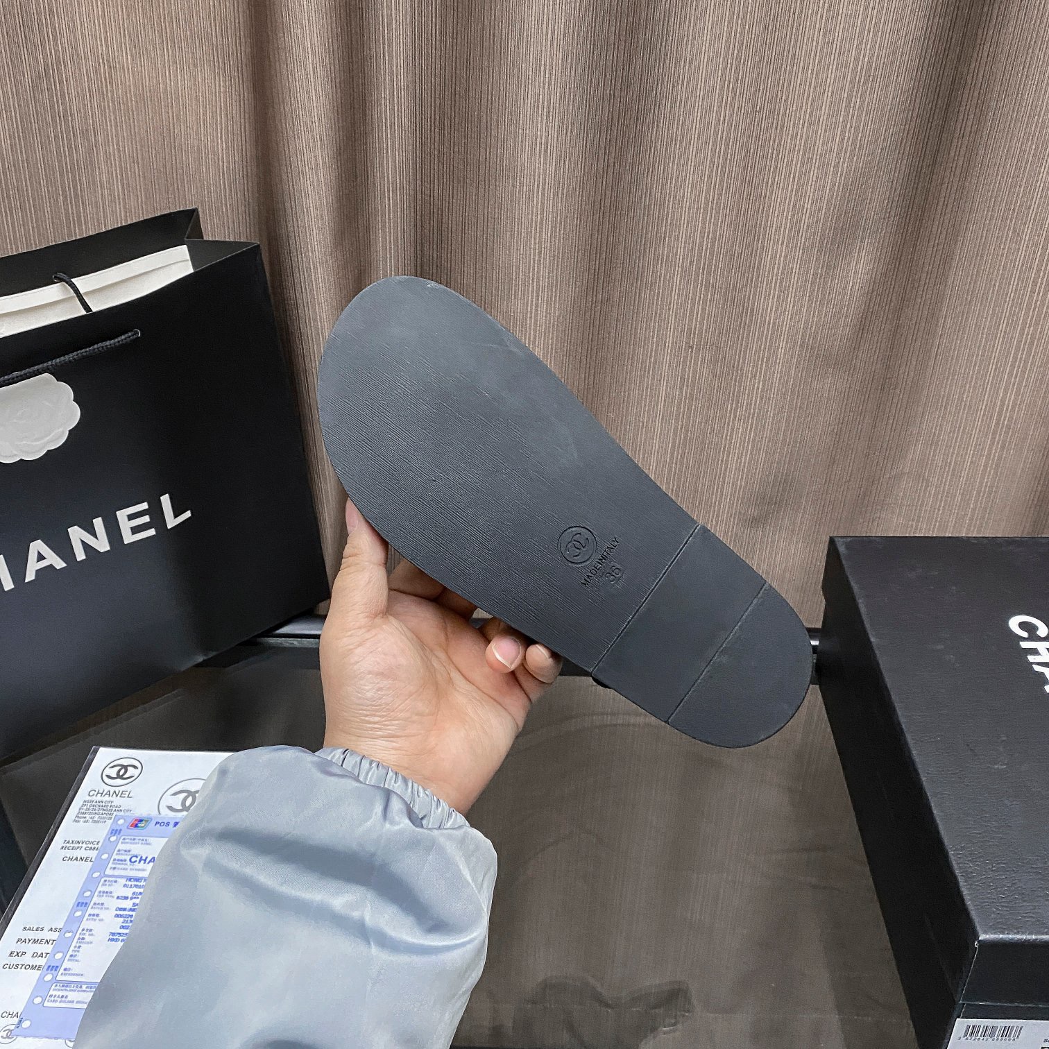 Women Top Quality C*hanel shoes