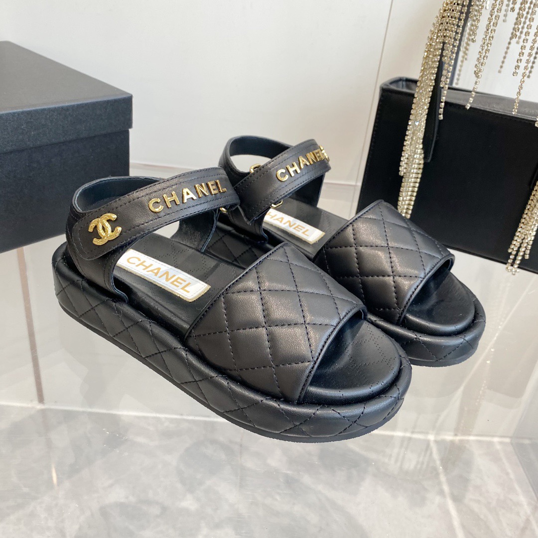 Women Top Quality C*hanel shoes