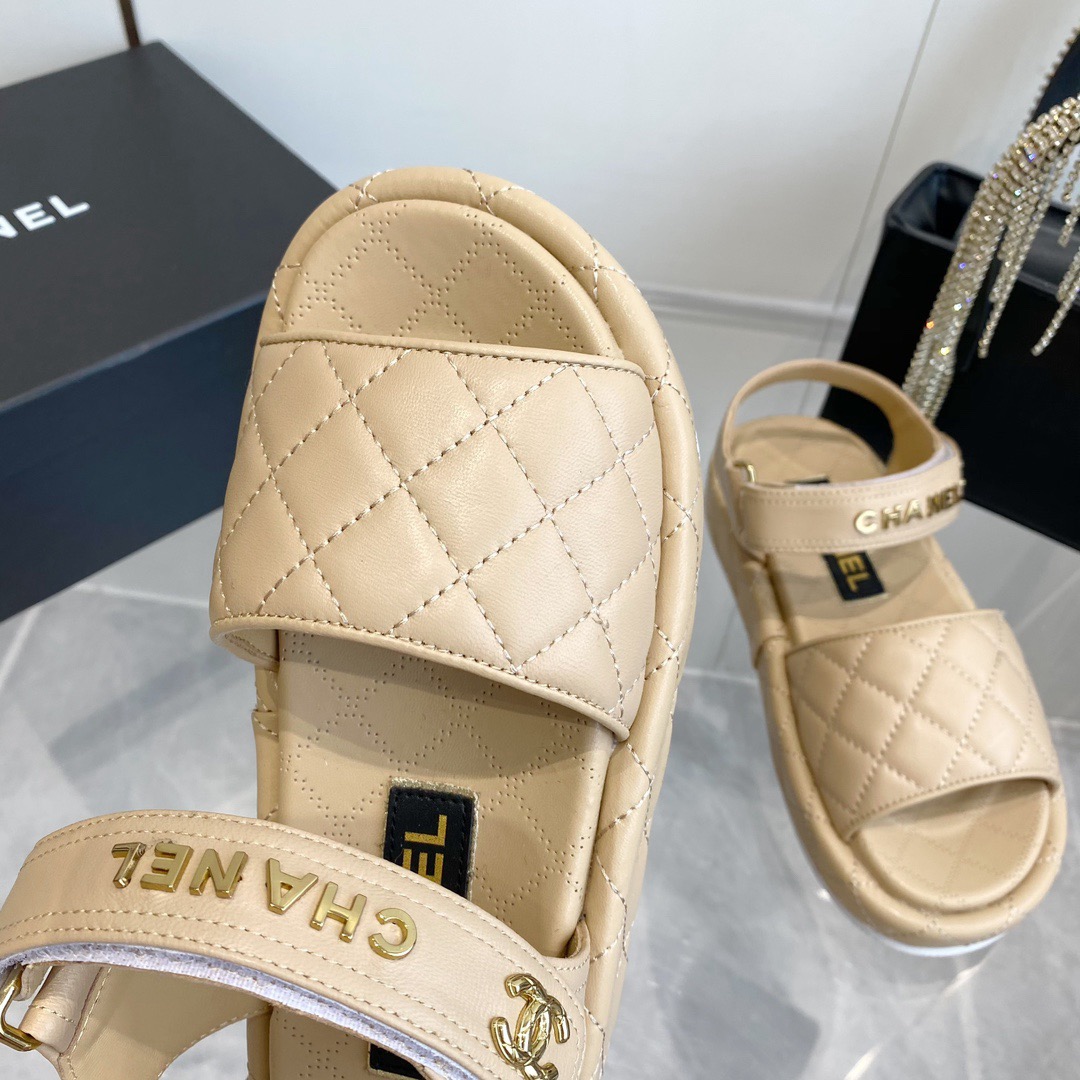 Women Top Quality C*hanel shoes