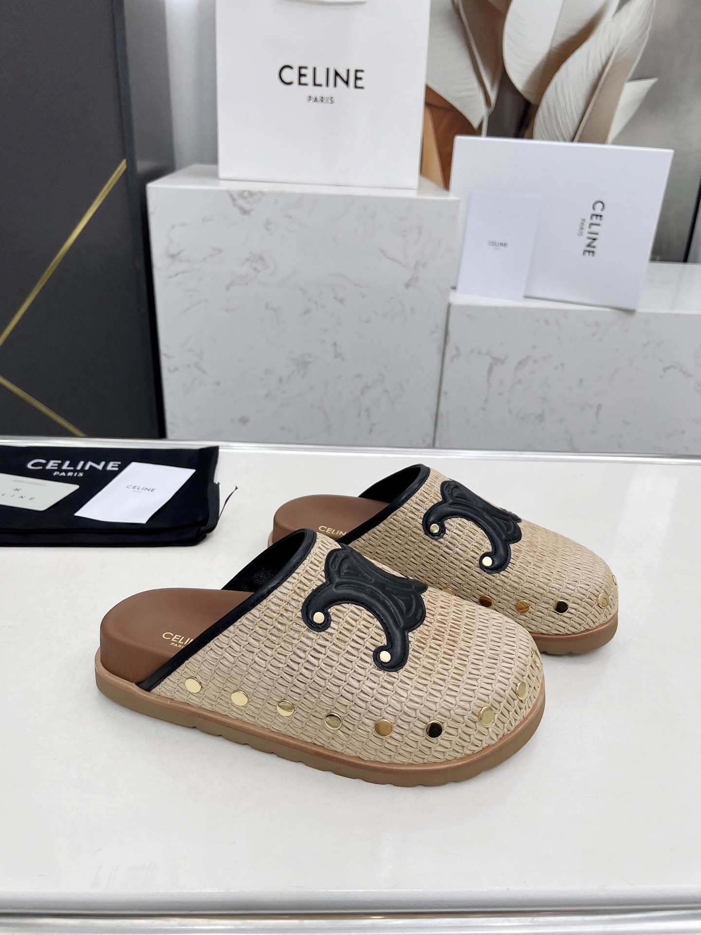 Women Top Quality C*eline shoes