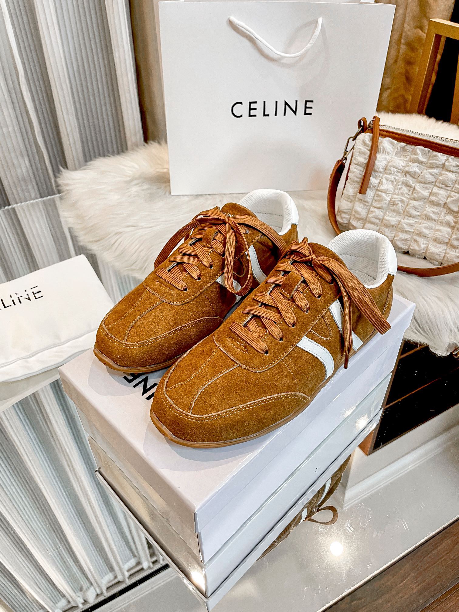 Women Top Quality C*eline shoes