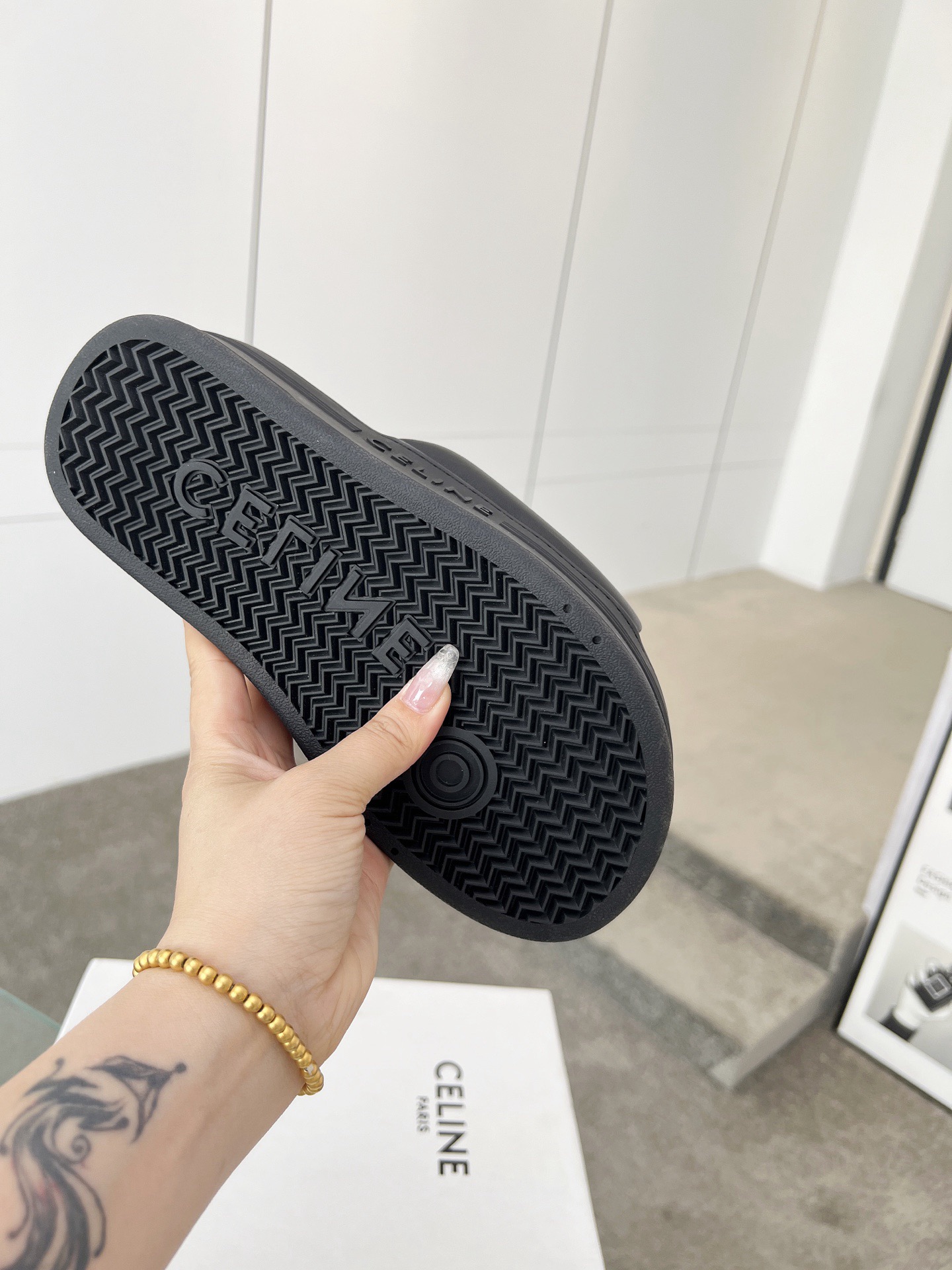 Women Top Quality C*eline shoes