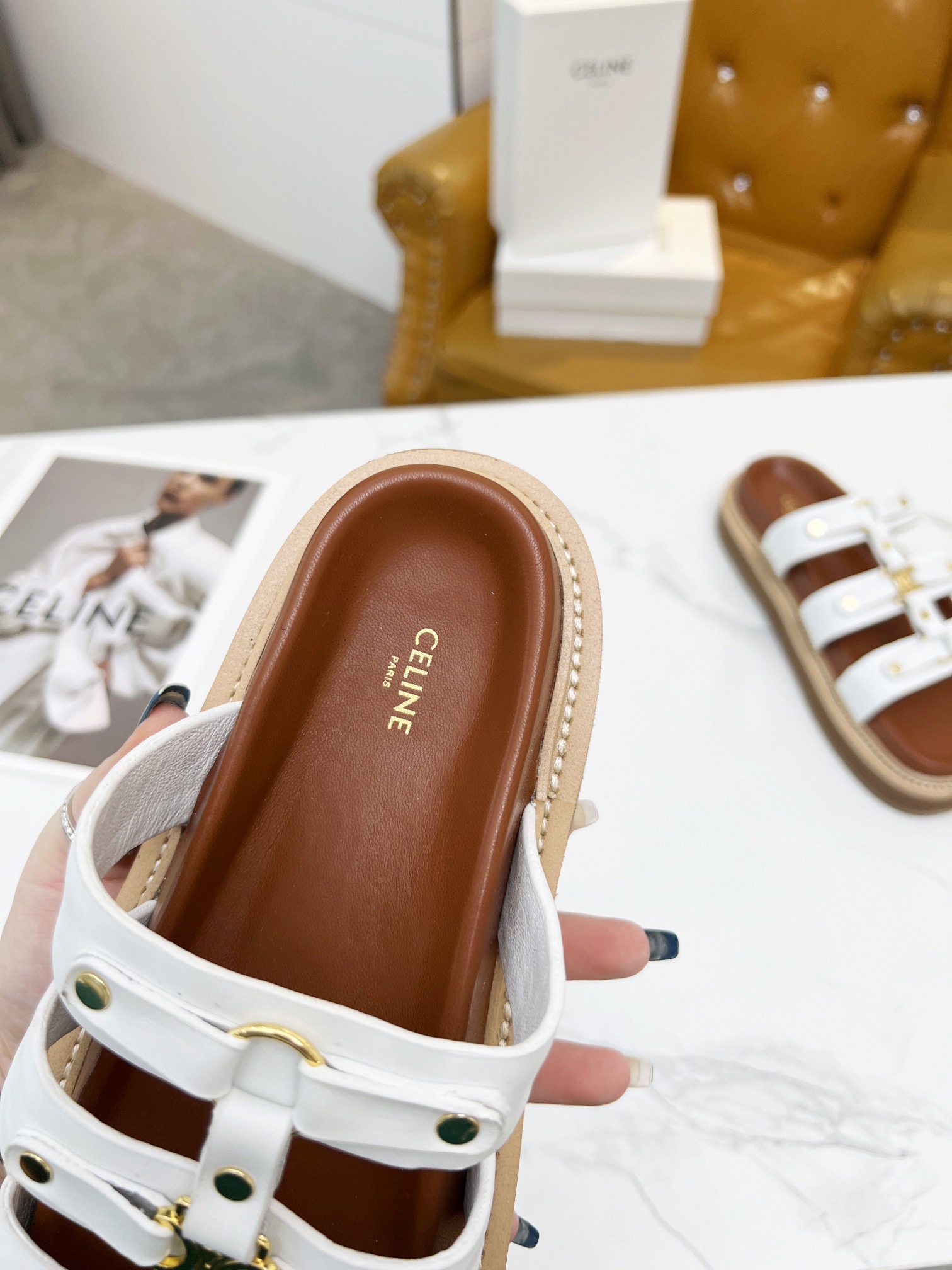 Women Top Quality C*eline shoes