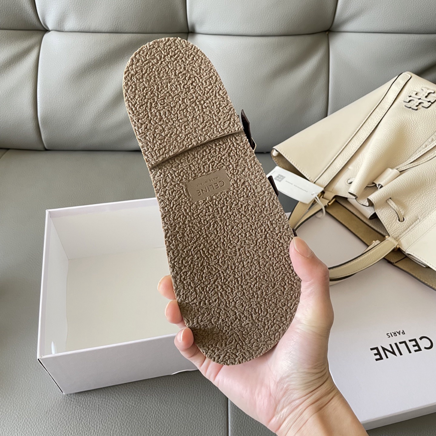 Women Top Quality C*eline shoes