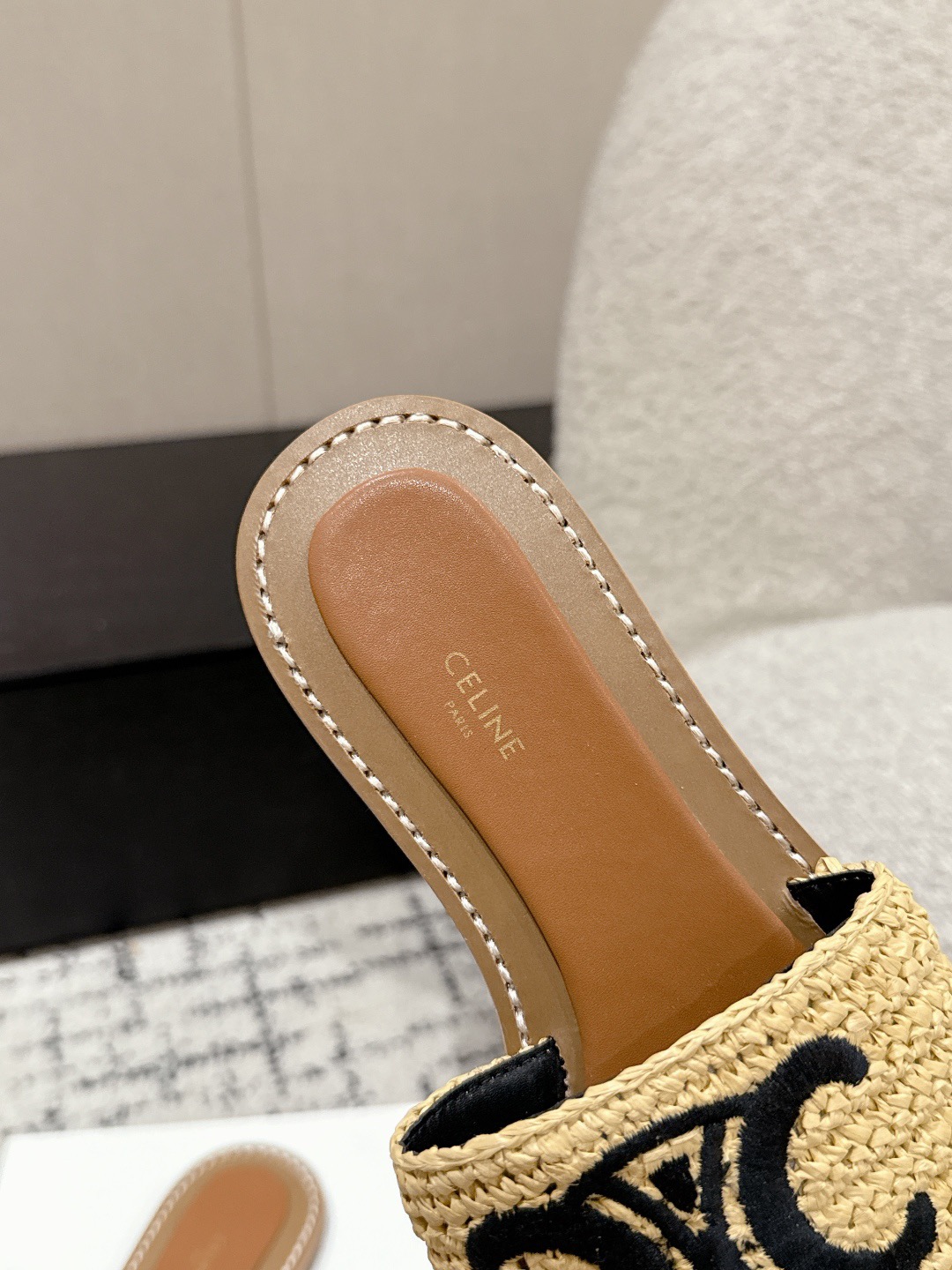 Women Top Quality C*eline shoes