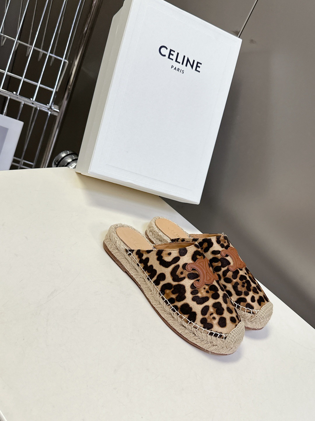 Women Top Quality C*eline shoes
