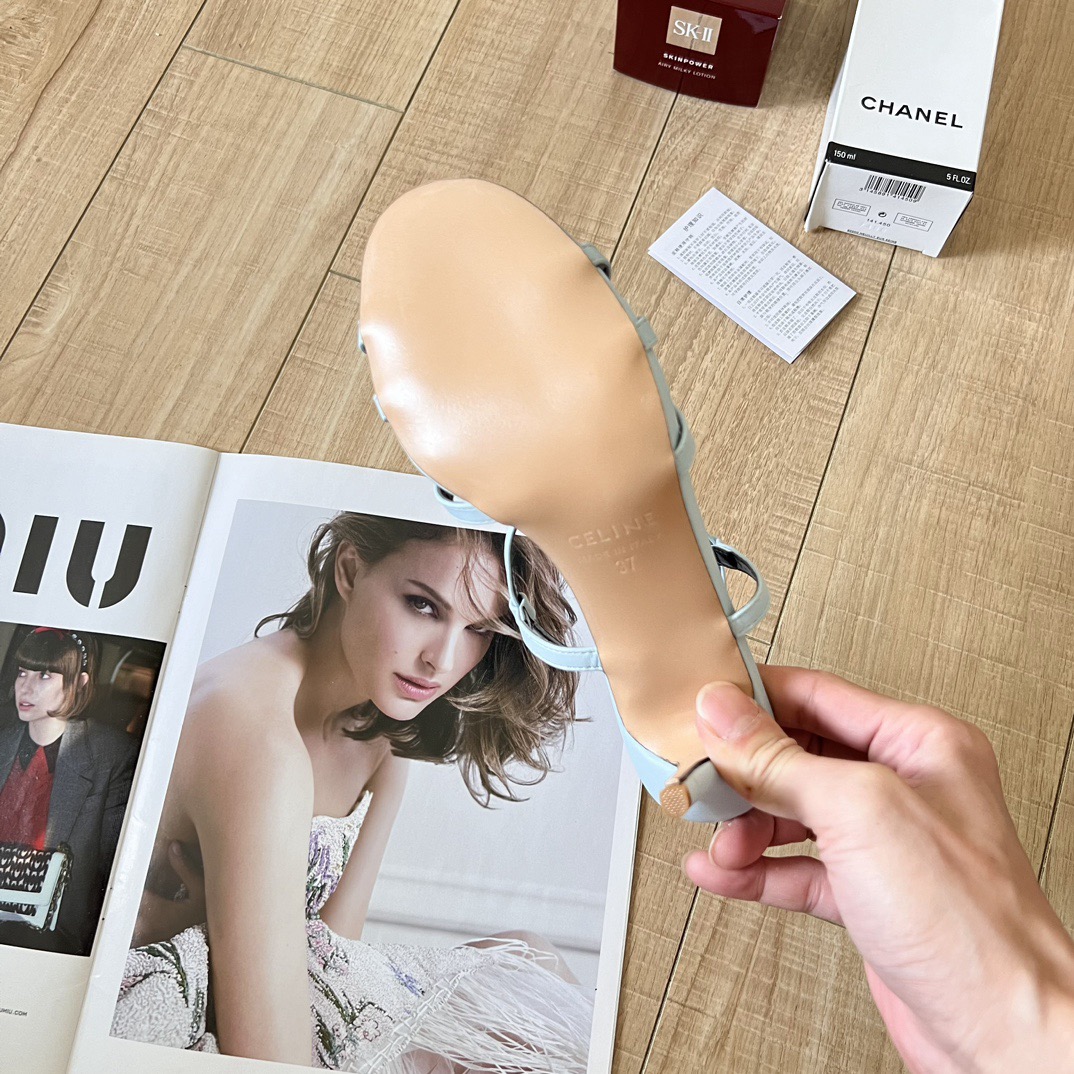 Women Top Quality C*eline shoes