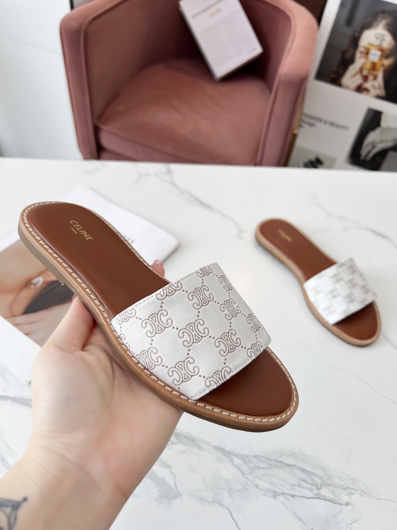 Women Top Quality C*eline shoes