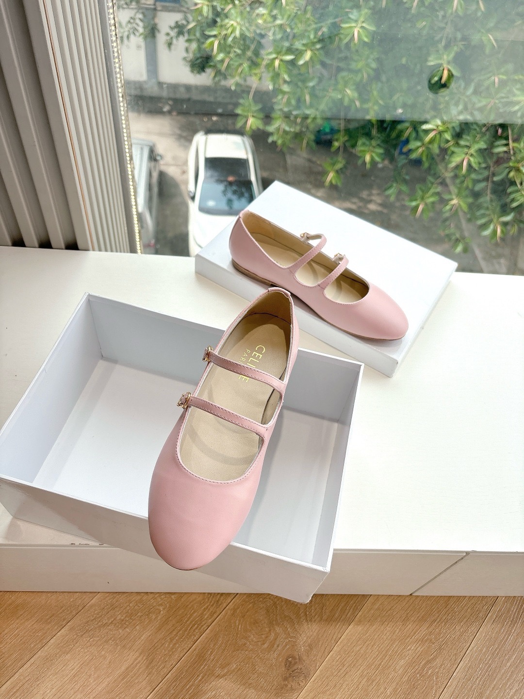 Women Top Quality C*eline shoes