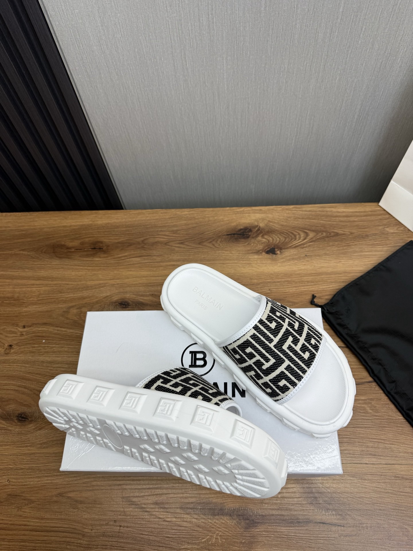 Women Men Top Quality B*almain shoes