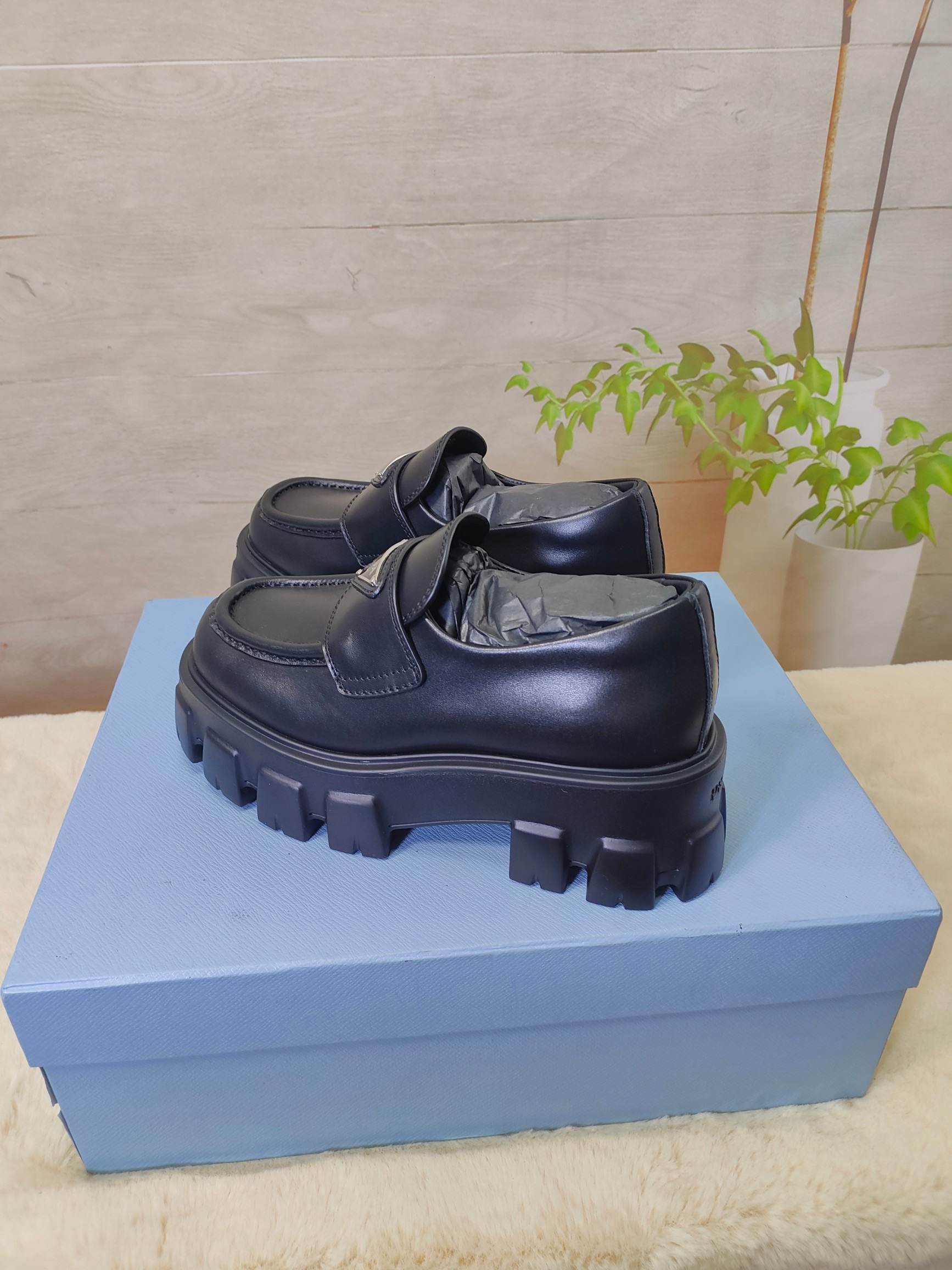 Women Men Top Quality P*rada shoes