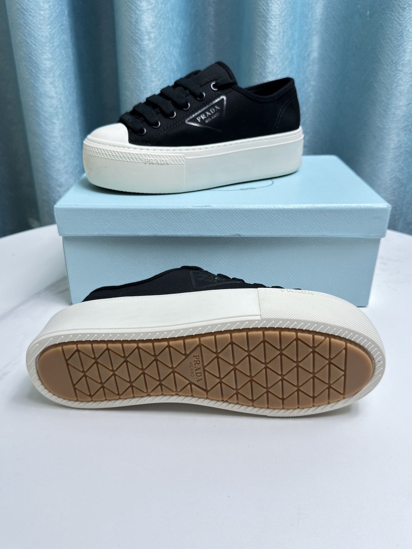 Women Men Top Quality P*rada shoes