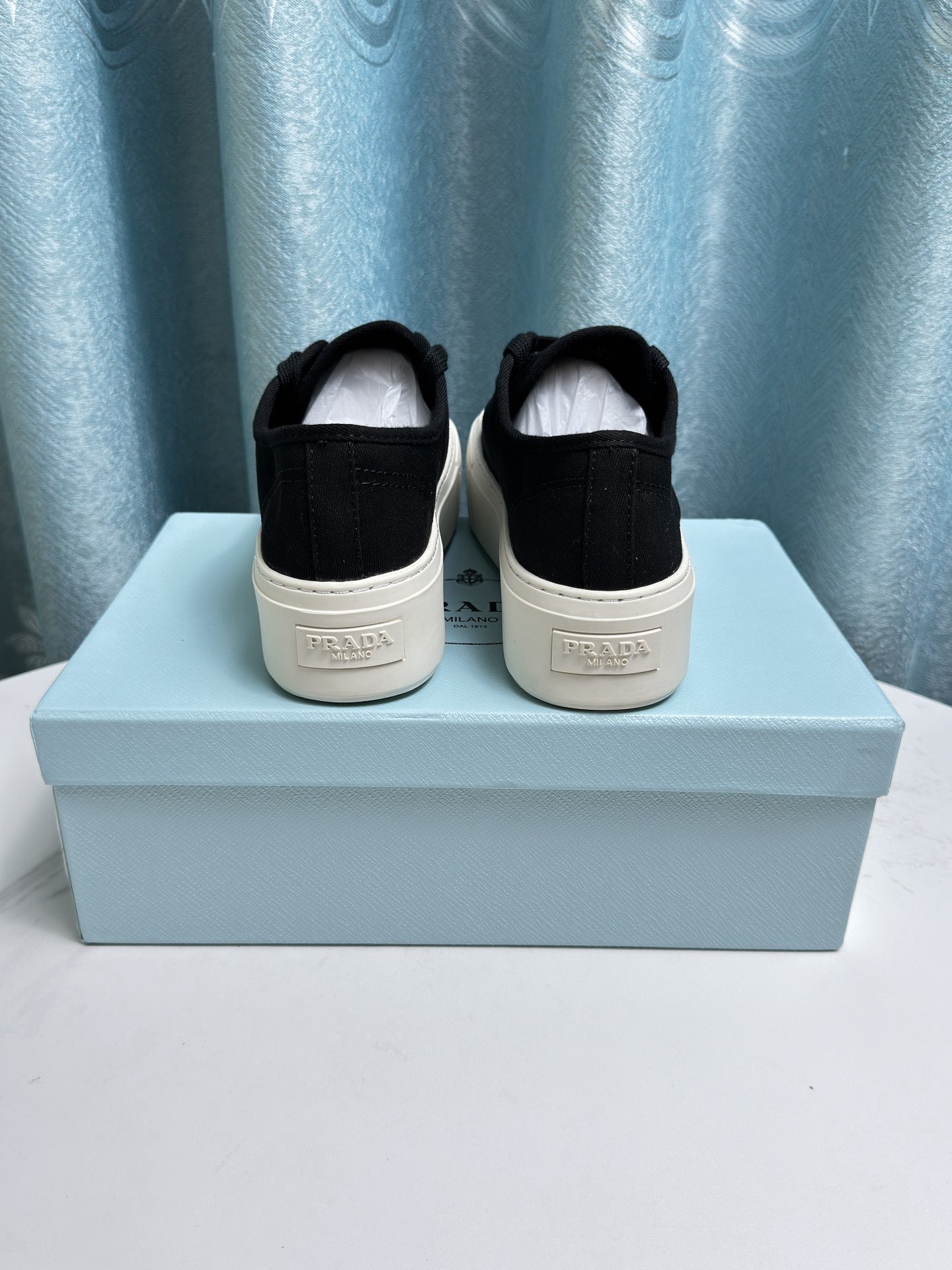 Women Men Top Quality P*rada shoes