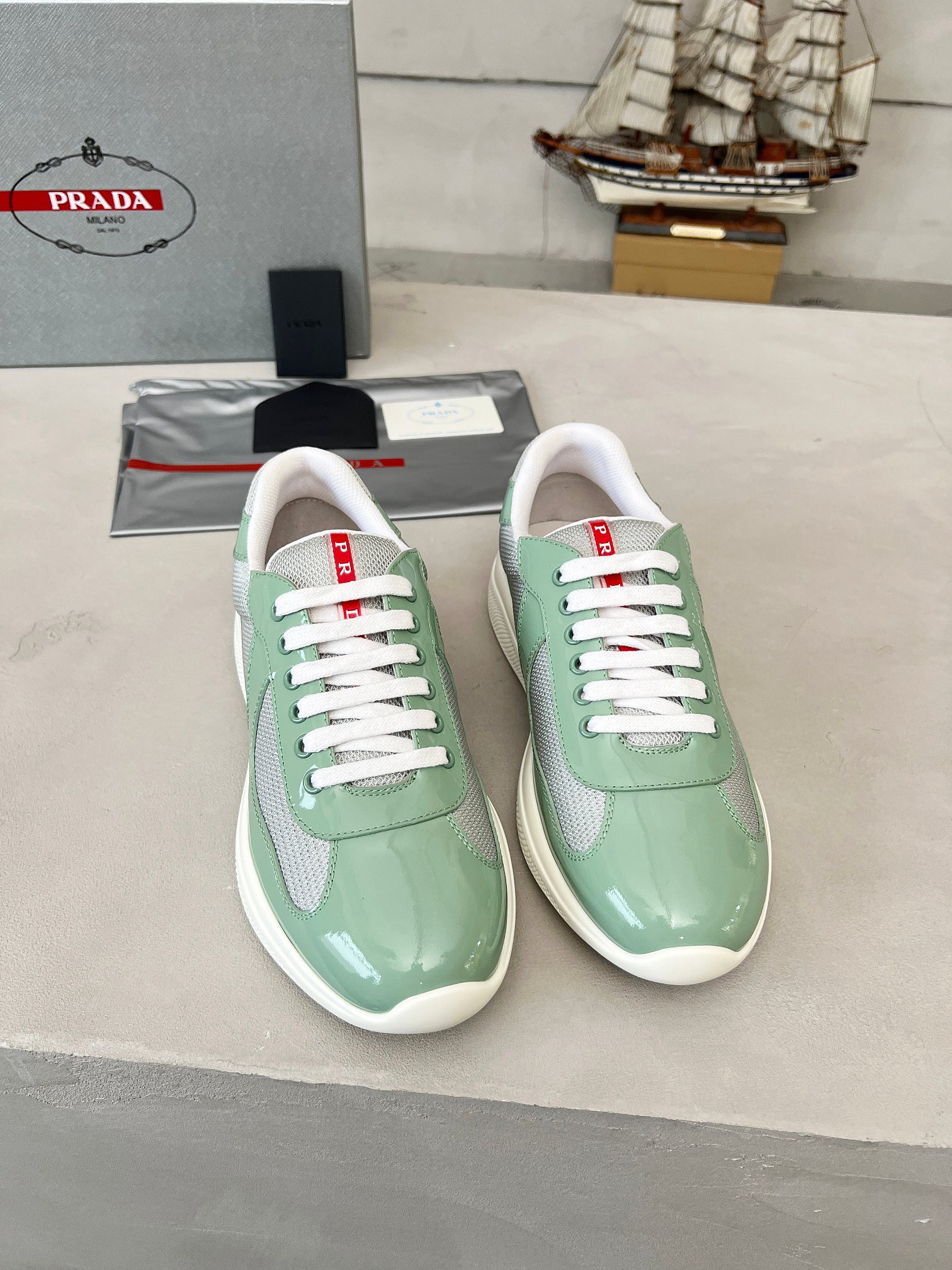 Women Men Top Quality P*rada shoes